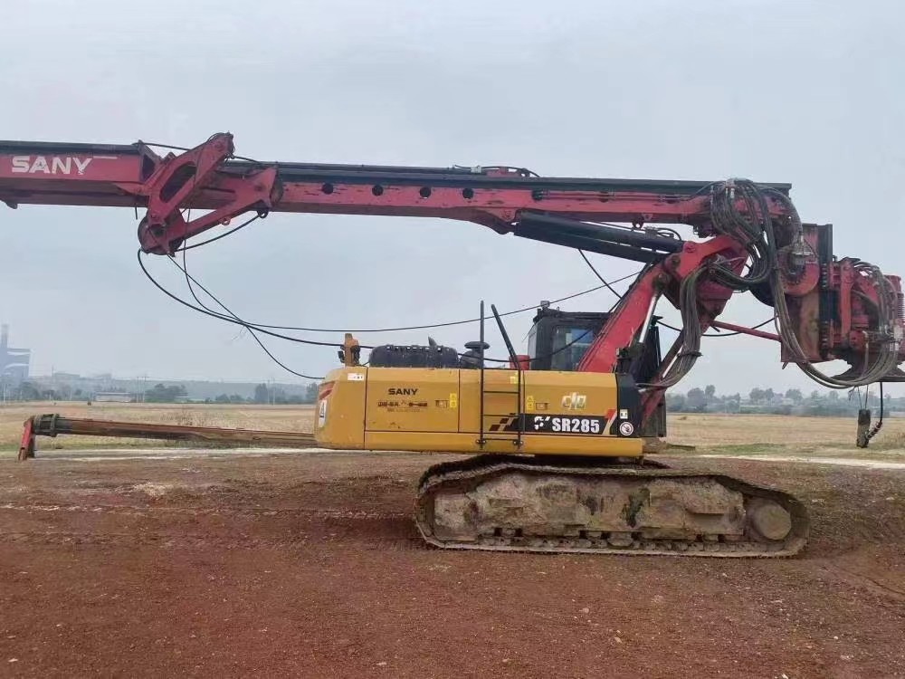Used SR285 Hydraulic Drilling Rig Machine With 15.68L Displacement ...